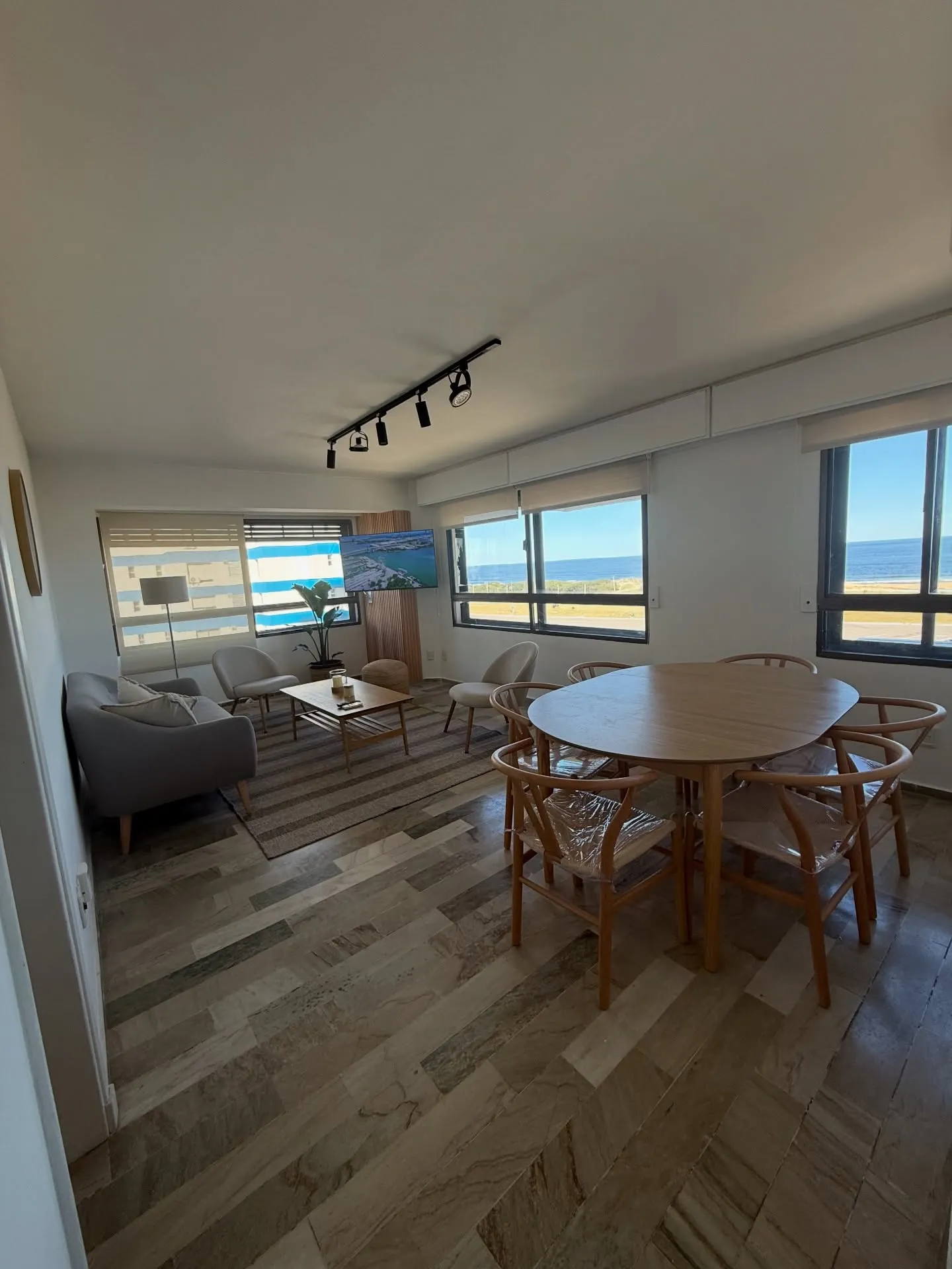 Reciclado apartamento Parquemar Center — fotografía de obra