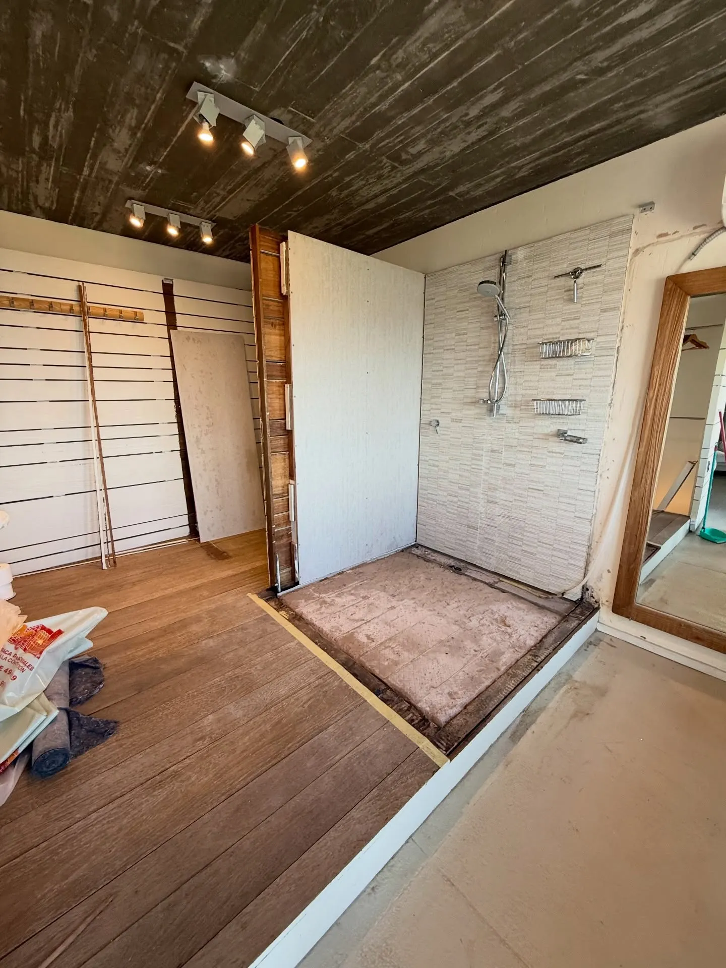 Reciclaje integral de baño — fotografía de obra
