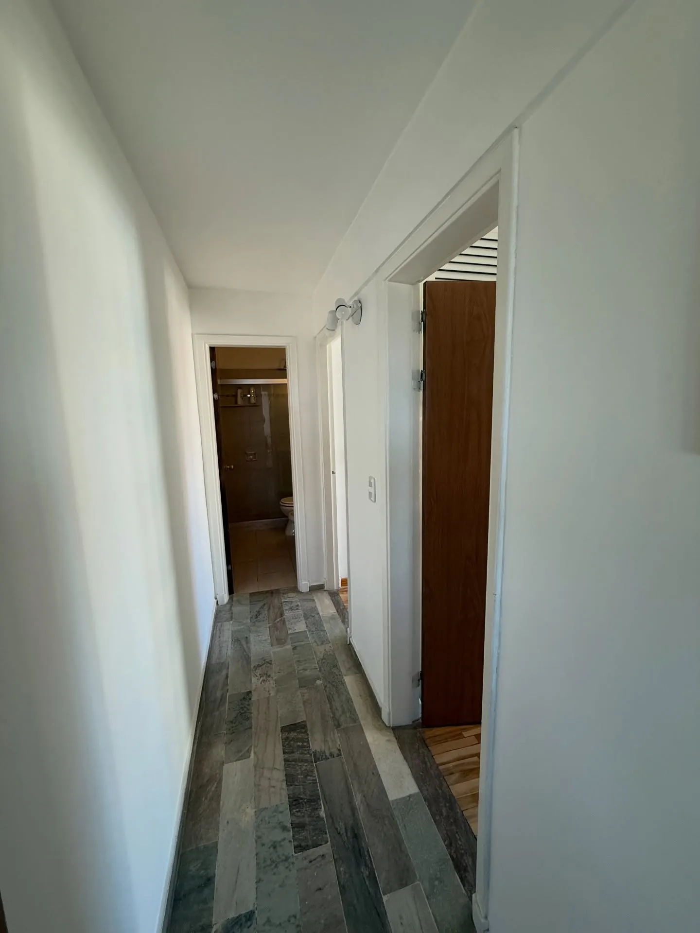 Reciclado apartamento Parquemar Center — fotografía de obra